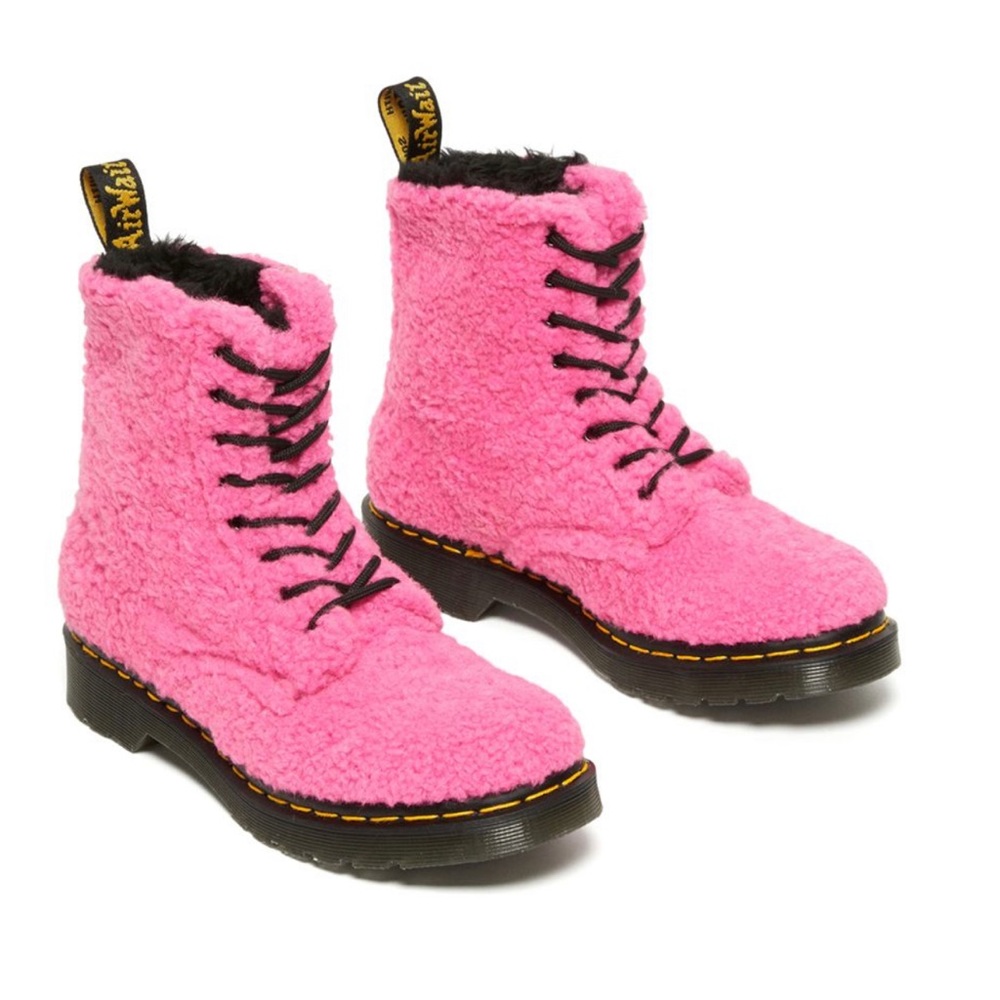 Dr. Martens 1460 Pascal Women's Faux Shearling Boots in Pink Lux Borg. Size 9